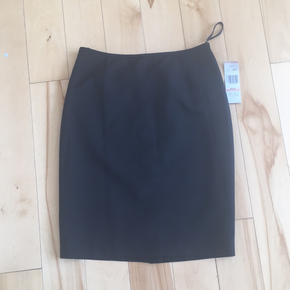 Le Suit Skirt. Brand new!